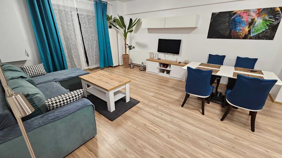 Apartament cu 2 camere decomandat în Central