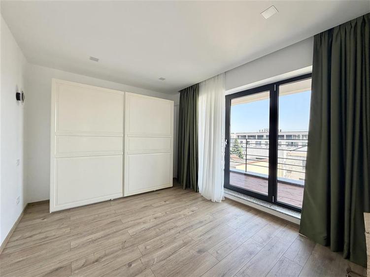 Apartament cu 3 camere decomandat, mobilat în Herăstrău