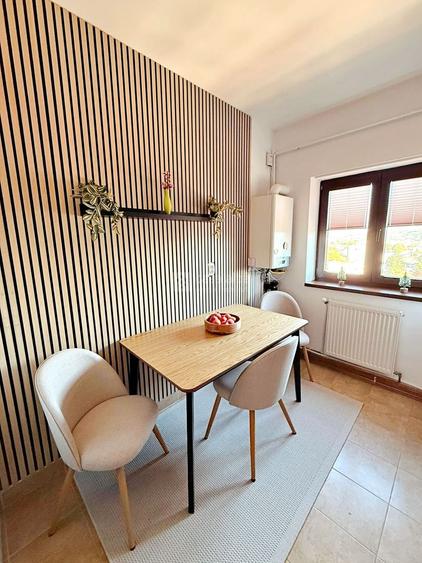 Apartament cu 2 camere decomandat, mobilat în Central