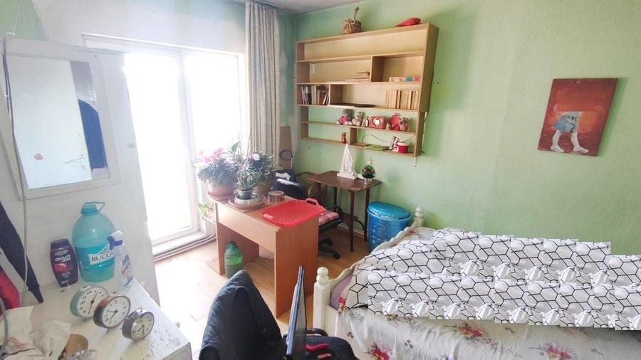 Apartament cu 4 camere decomandat în Dâmbul Rotund