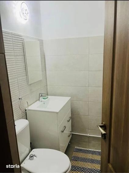 Apartament 3 camere decomandat, 2 bai, Tg. Cucu Podu de Fier, etaj - 6