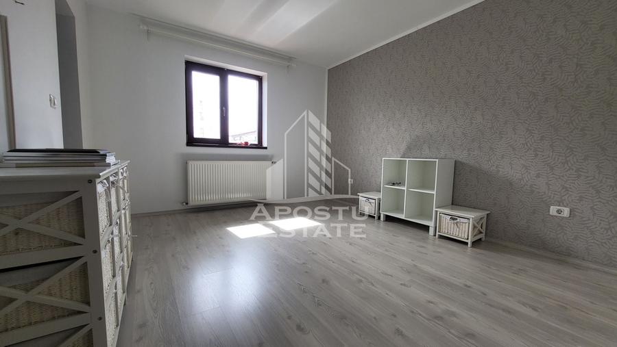 Duplex cu 4 camere cu Canalizare în Dumbrăvița