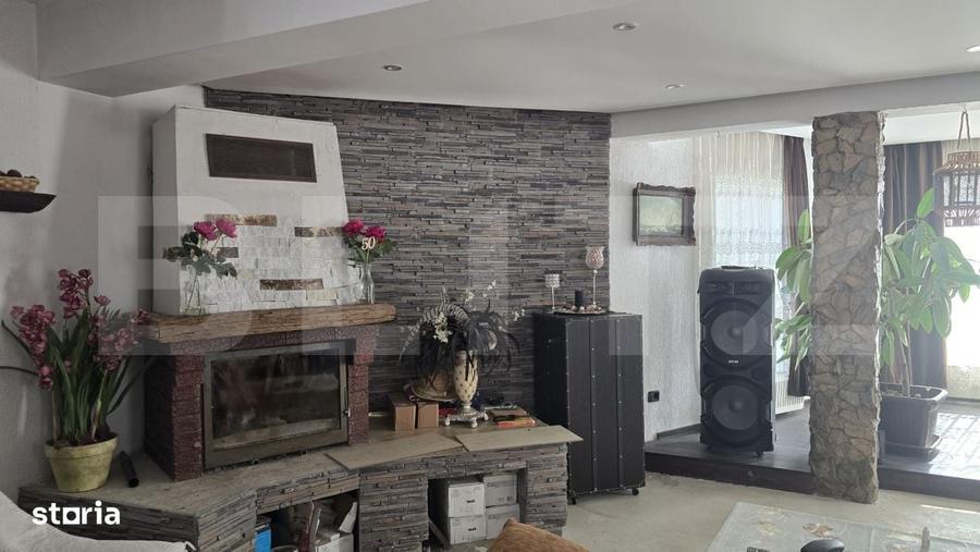 Casă cu 4 camere în Berindan
