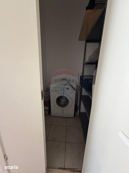 Apartament cu 2 camere decomandat în Craiovița Nouă