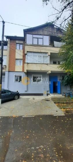 Apartament cu 3 camere în Belcești