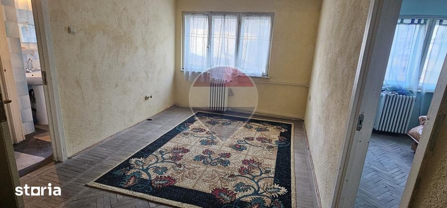 Apartament cu 2 camere în Parincea