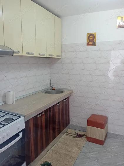 Apartament cu 2 camere decomandat în Milcov