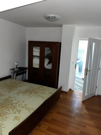 Apartament cu 4 camere în Central