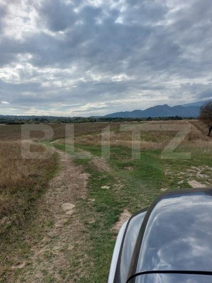 Teren Construcții extravilan de 10000 mp, în Sud-Vest