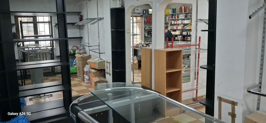 Inchiriez spatiu comercial SAD - 7