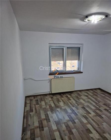 Apartament 2 camere decomandat etaj 3 zona Plavat 2 Giroculu Apartament 2 camere decomandat etaj 3 zona Plavat 2 Giroculu