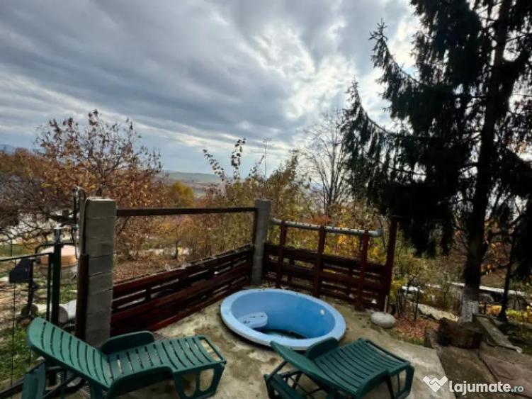 Casa moderna cu priveli?te panoramica ideala pentru - 2