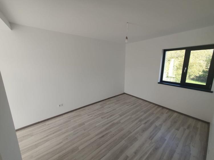 Casa 4 camere  Miroslava cod:148025 - 1