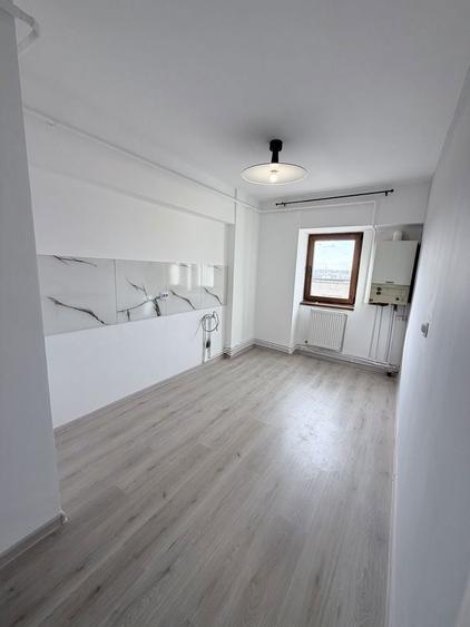 Urgent! Apartament Centru gara 3 camere bloc pe cadre - 7