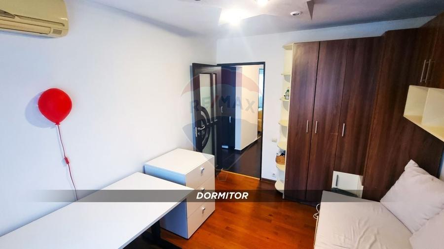 Apartament cu 3 camere plus boxa de vanzare pe strada Moldovei - 8