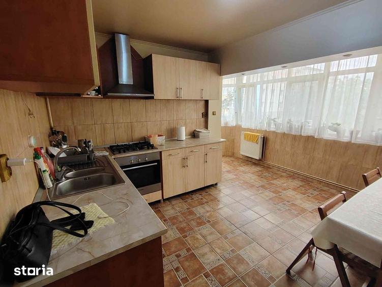 Ap 3 camere spa?ios-zona Liceul Pedagogic - 8