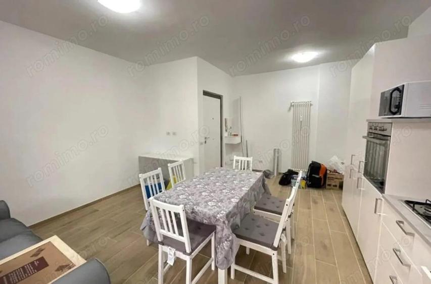 Garsoniera de vanzare in zona Vitan aproape de mall vitan - 1