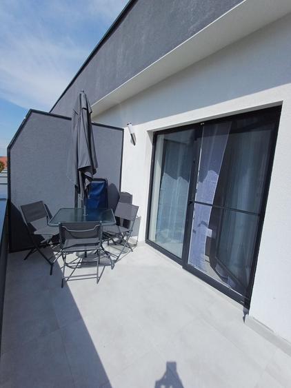 Apartament nedecomandat în Sânmartin