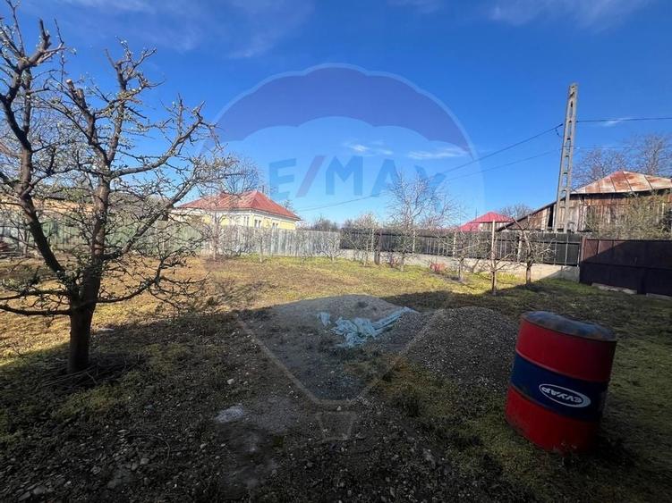 Casa cu 6 camere de vanzare - 6