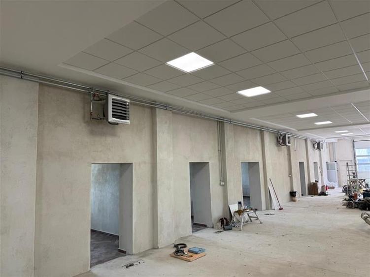 Hală formata din 2 corpuri 440 mp , H - 4 - 6 metri, Valea Lupului - 3