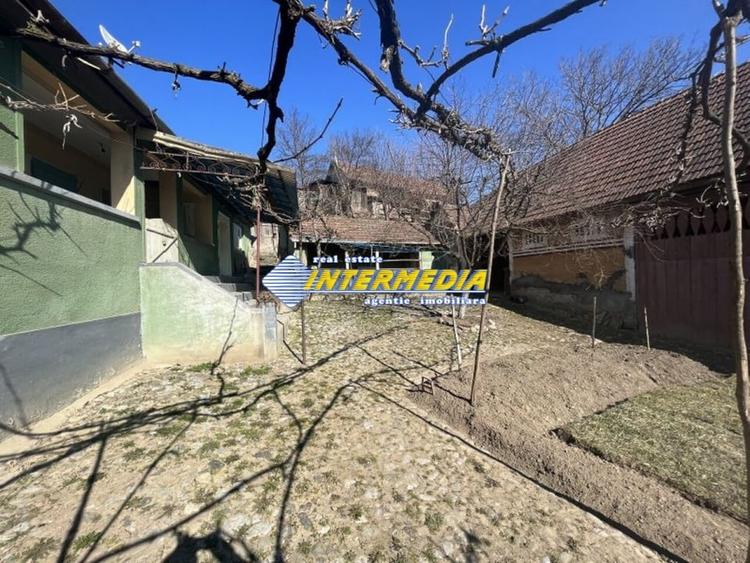 OKAZIE! Casa in Cricau 3 Camere 1300 mp. Curte Teren Fantana Utilitati Asfalt - 5