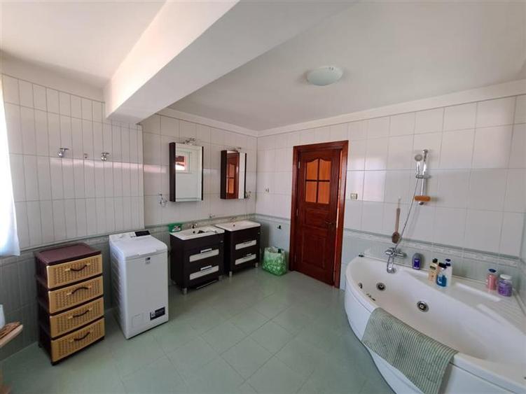 Casa de inchiriat, mobilata si utilata, situata in cartierul Europa! - 10