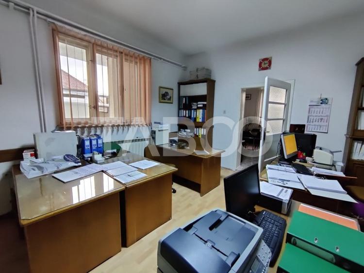 De inchiriat fabrica de productie cu birouri si parcari in Sibiu - 1