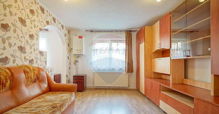 Apartament 2 camere renovat, central Zona ISR, Ra?nov Apartament 2 camere renovat, central Zona ISR, Ra?nov