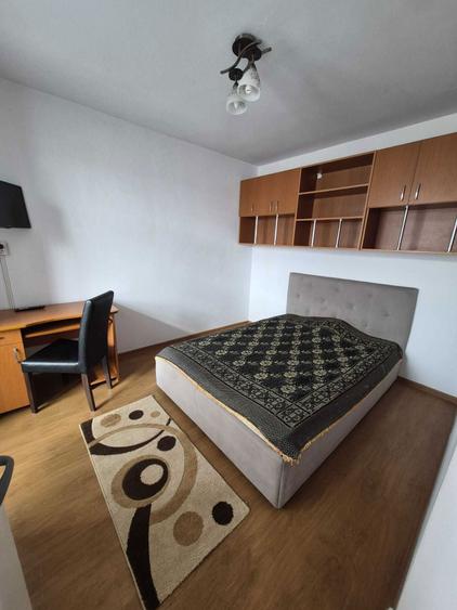 Proprietar, inchiriez apartament cu 2 camere mobilat si utilat. - 1