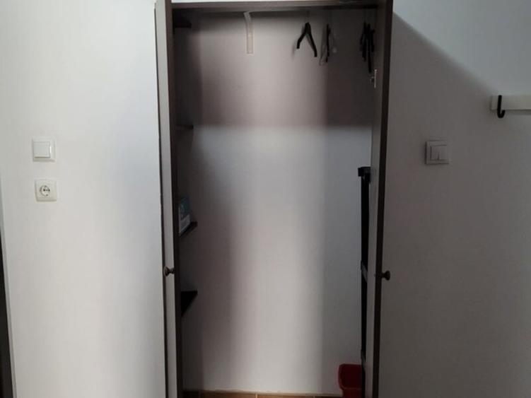 Inchiriez garsoniera Vitan Mall - 1