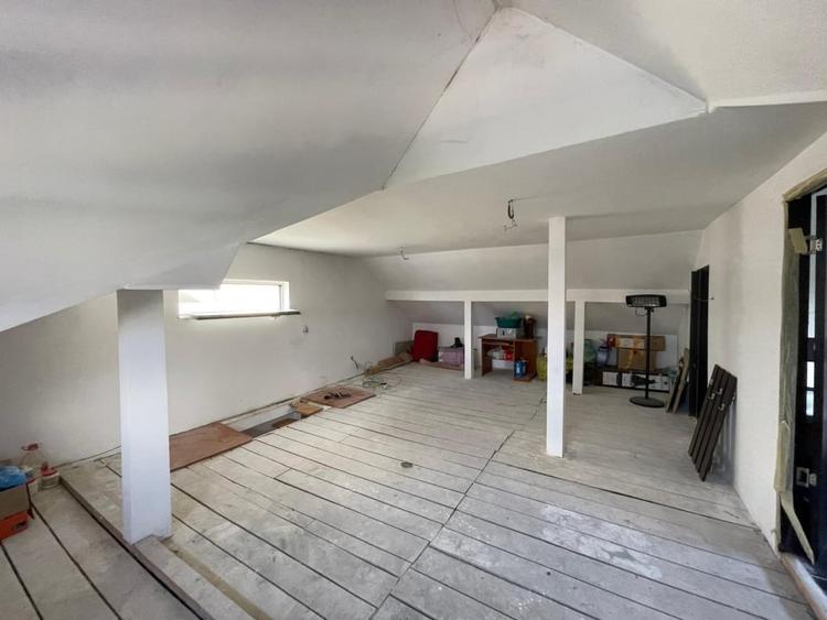Casa parter cu 3 camere si spatiu mansardabil in pod in cartierul Brestei - 9