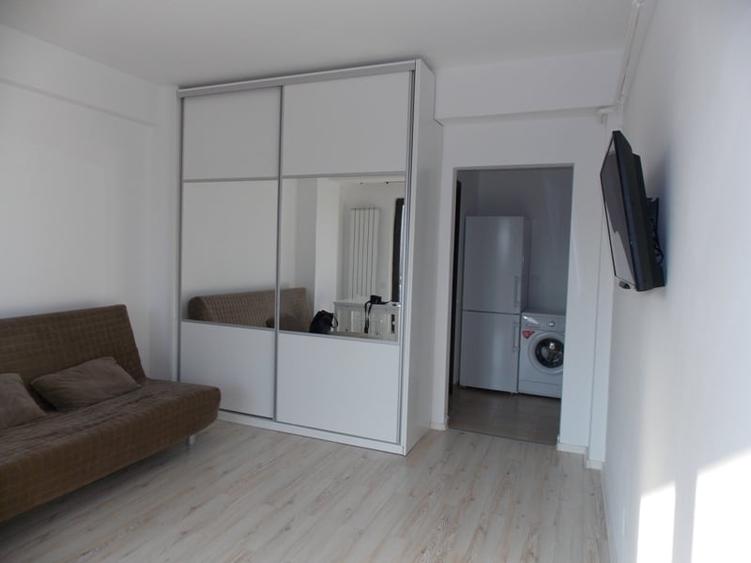 Studio cochet langa MALL VITAN,imobil 2015, et 3, mobilata, centrala proprie. - 4