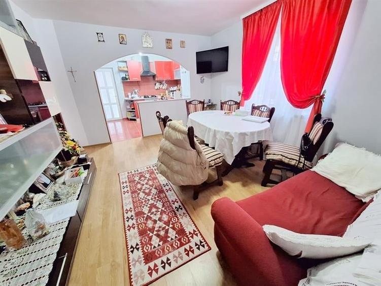 Casa moderna P+1 in Magura, 7 dormitoare, teren 421 mp, posibilitate 2 locuinte, - 25