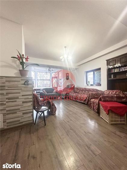 Casa Spatioasa cu Teren de 1000 mp | Poiana - 16