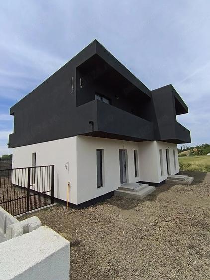 Duplex aparte, ultima unitate disponibila (unitatea stanga), Sanandrei - 1