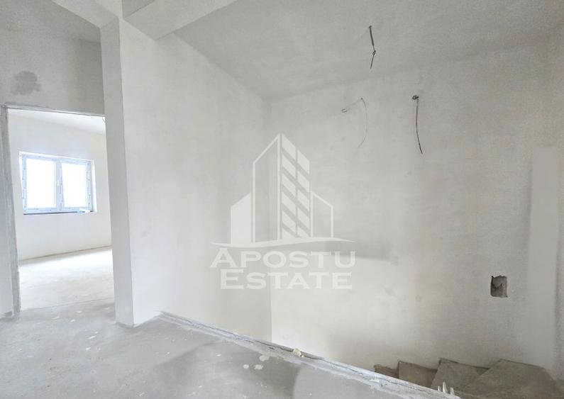 Jumatate de duplex, Parter + Etaj, 5 camere si 2 bai, Sag - 8