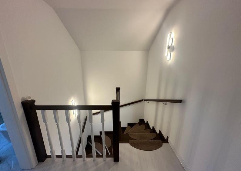 Case moderne in Halchiu lini?te, intimitate ?i acces rapid catre BV! - 12