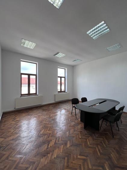 Inchiriez spatiu comercial - 3