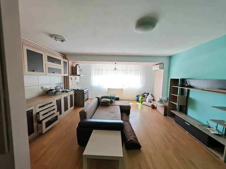 Apartament cu 3 camere în Voluntari