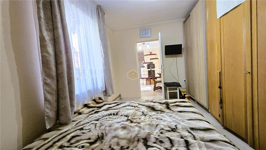 Casa individuala din 2017, cu 3 camere + 521 m² teren | Dorobantilor - 12