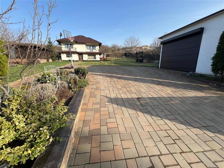 Vila 6 camere - 1500mp teren - Bucium - 30