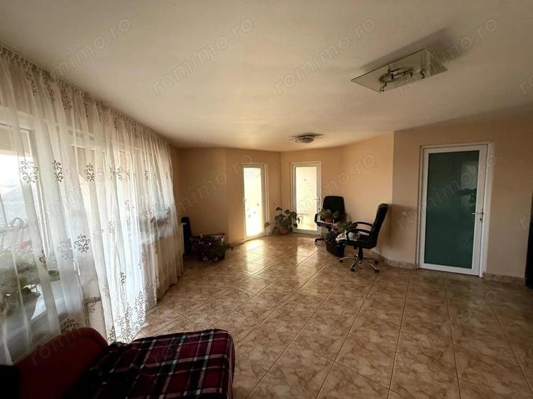 Casa 330 mp cu teren 2300 mp in Santandrei, langa Oradea - 17