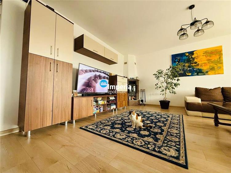 Casă individuală cu 6 camere cu Canalizare în Aroneanu