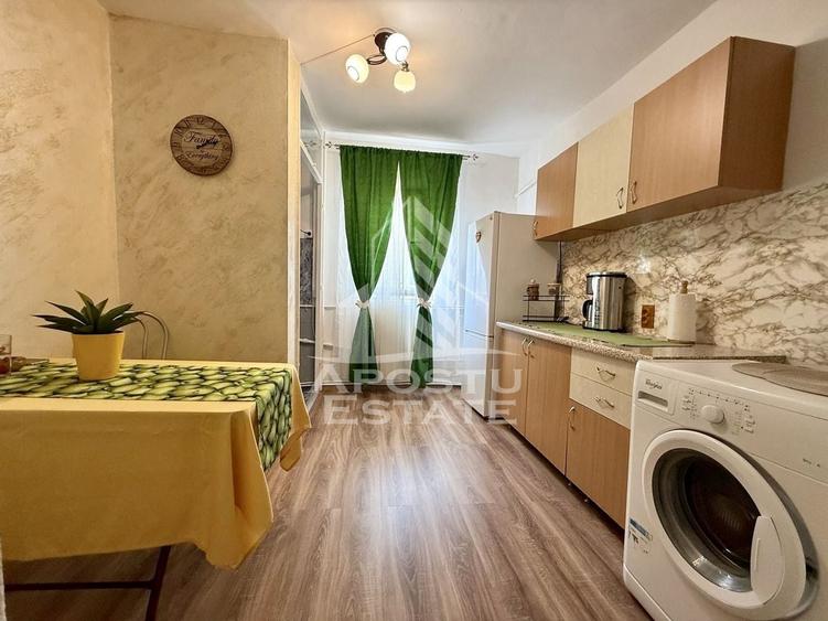 Apartament cu 2 camere semidecomandat în Complex Studențesc
