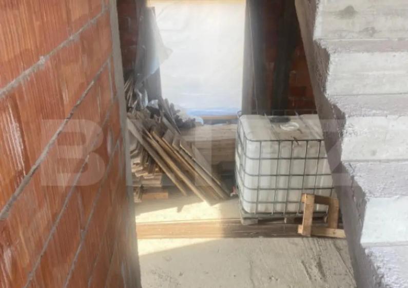 Casa cu etaj la rosu, 140 mp utili, 400 mp teren, zona Lisau - 3