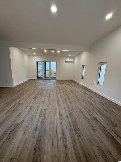 Casa moderna si luminoasa, zona nord, Ramnicu Valcea - 1