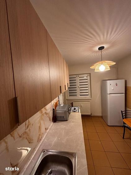 Apartament 2 camere renovat complet la metrou Aparatorii Patriei. - 11