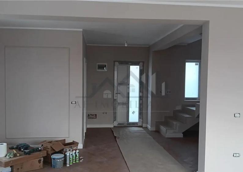 Valea Lupului, case insiruite P Et. su=101mp. teren 160mp. ( - 1