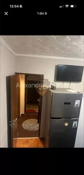 Garsoniera Palas cu 2 camere decomandate, hol si baie et 4 / 4