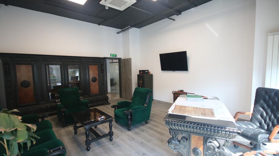 Spatiu cu destinatie Birouri,178,3 mp,2 grupuri sanitare,bucatarie - 10